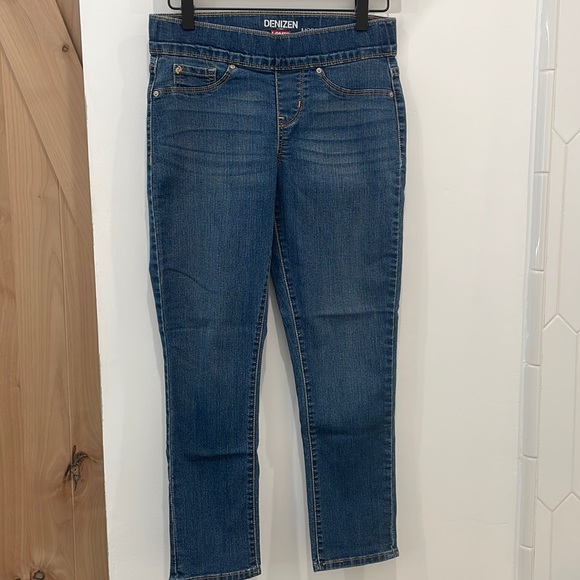Denizen Levis Modern Pullon Crop Jeans 